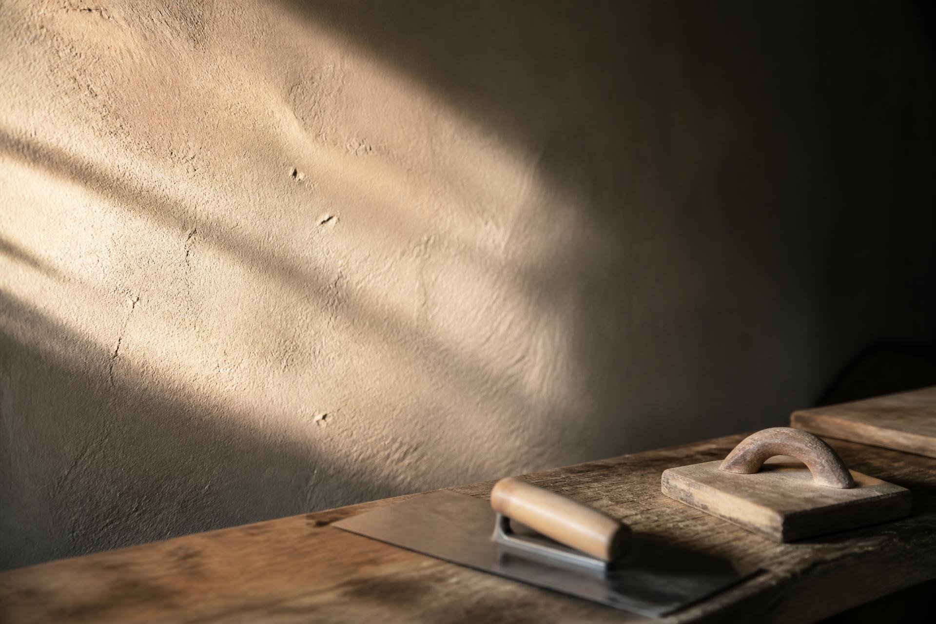 Stuckateur bei der Arbeit